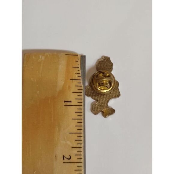 Big Bird Sesame Street Collectible Pin with Pinback - Picture 2 of 2